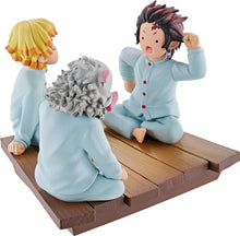 Load image into Gallery viewer, Demon Slayer (Vol 1.) &quot;Demon Slayer&quot; (Random box), Megahouse Petitrama
