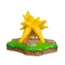 Load image into Gallery viewer, An Afternoon with Eevee &amp; Friends: Jolteon Figure by Funko
